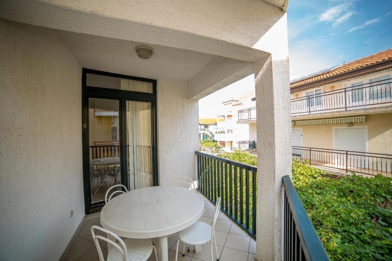 Apartments Grulovic Srima Luaran gambar